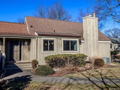 561 Oneida Ln #A, Stratford, CT, 06614