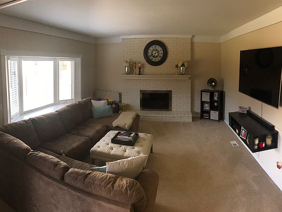 4th image of 9177 Baywood Dr