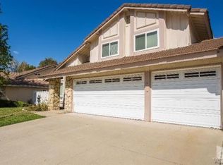 3494 Robin Hill St, Thousand Oaks, CA 91360