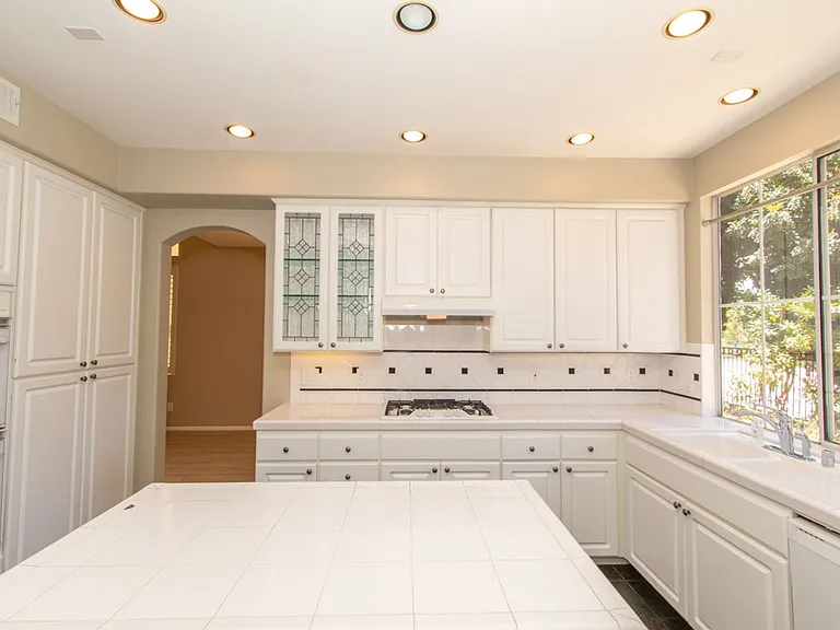 5321 Renaissance Ave — Photo 11