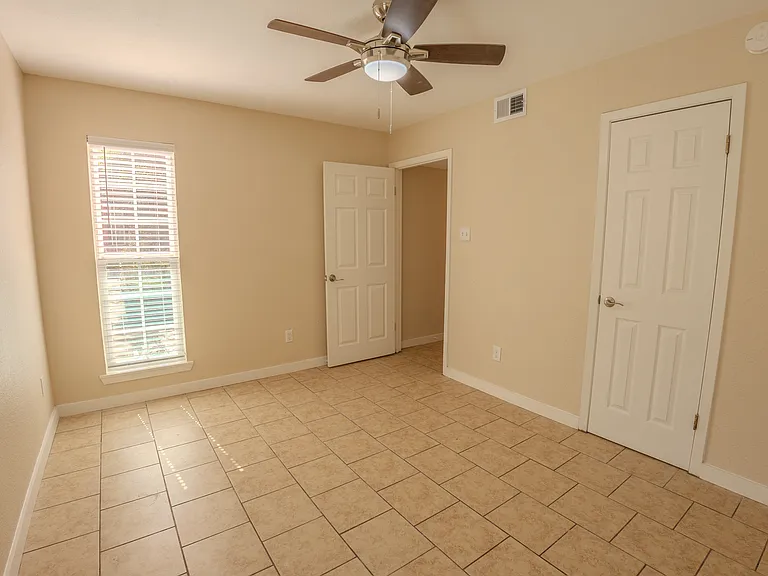 4906 Barkbridge Trl — Photo 23