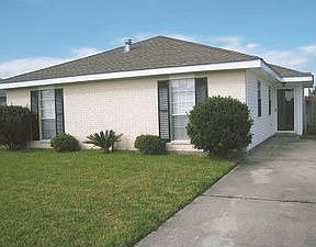 1st image of 2720 Bayou Boeuf Dr