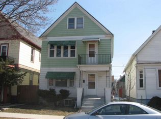 2040 S 18th St, Milwaukee, WI 53204