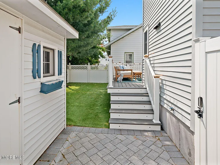413 13th Ave — Photo 33