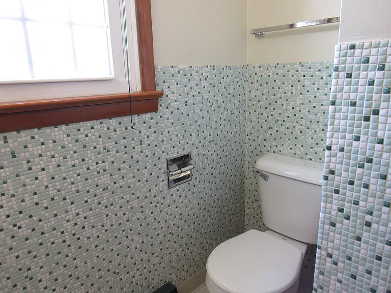 1020 Stonybridge Dr — Photo 12