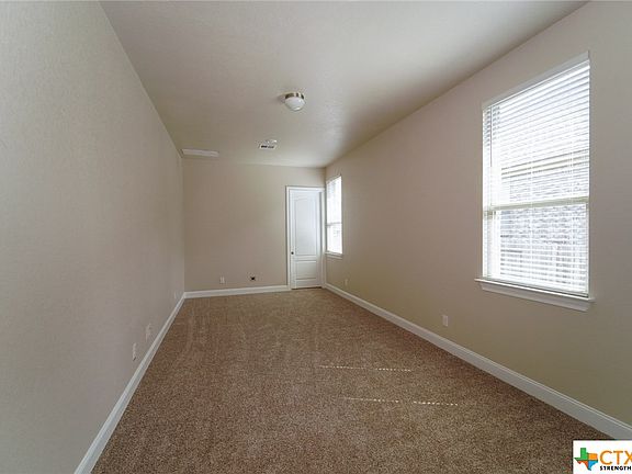4th image of 12218 Merritt