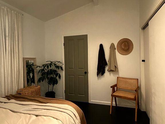 5th image of 1005 6th Ave