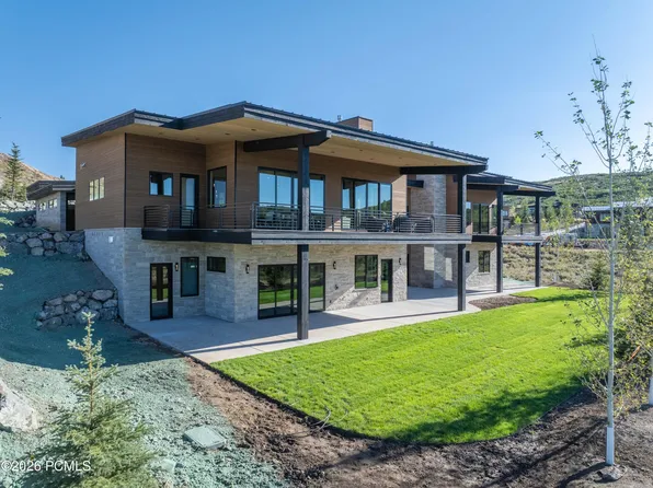 203 W Peace Tree Trl, Kamas, UT 84036
