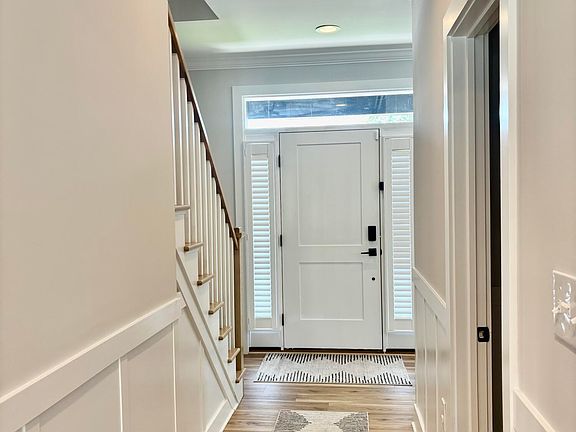 3rd image of 1611 Evans Road