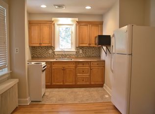 2722 Walnut St APT D, Camp Hill, PA 17011
