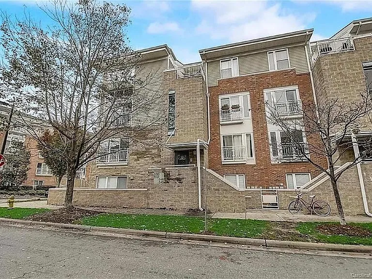 652 Raphael Pl — Photo 18