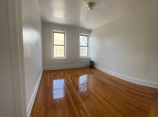 1 E 213th St #10C, Bronx, NY 10467