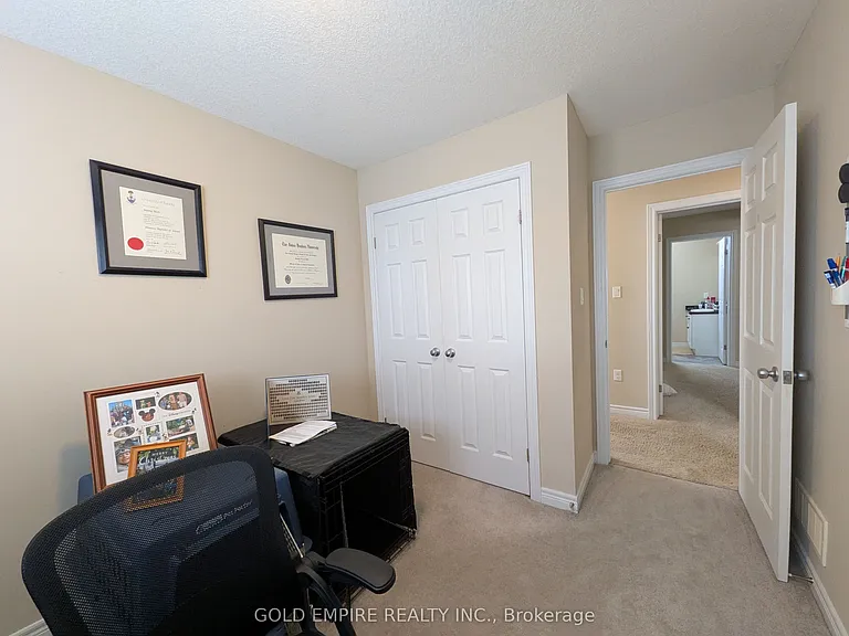 1834 Reilly Walk — Photo 17