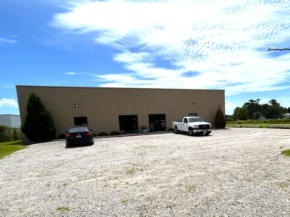 2142 Live Oak St #B, Beaufort, NC 28516