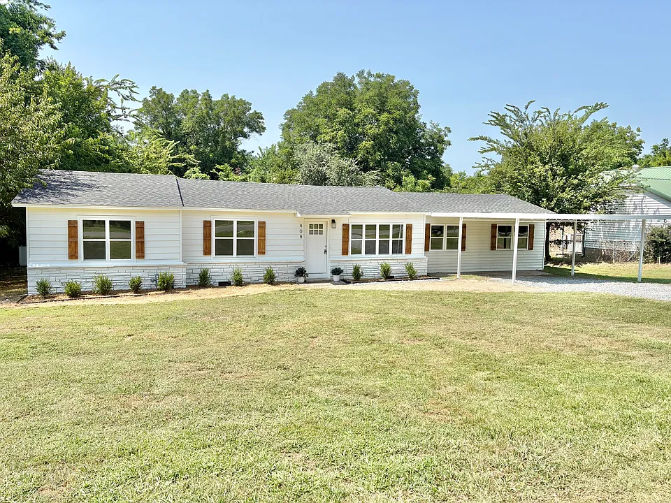 408 E Hickory Ave