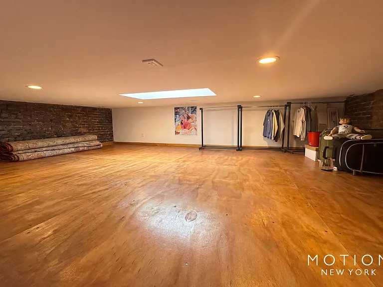 1261 Park Ave #12B6 — Photo 6