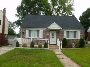 15 Addison Rd, Bergenfield, NJ 07621