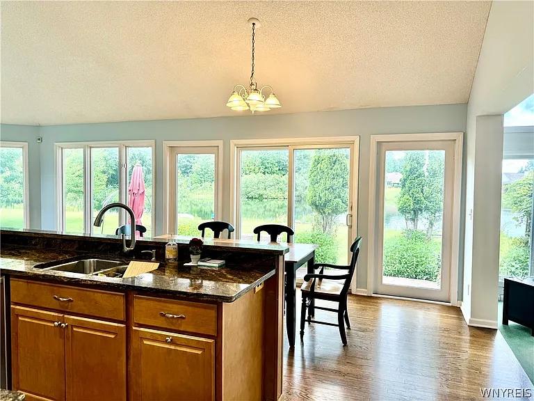 5458 Center Pine Ln — Photo 10