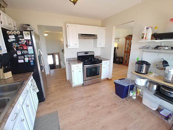 5th image of 130 Hesterman Dr