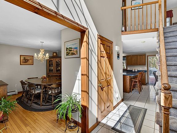5th image of 58 Laurel View Rd