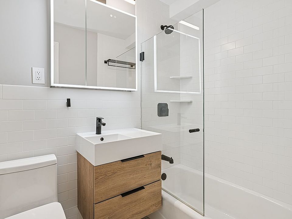 1st image of 333 E 66th St APT 5R