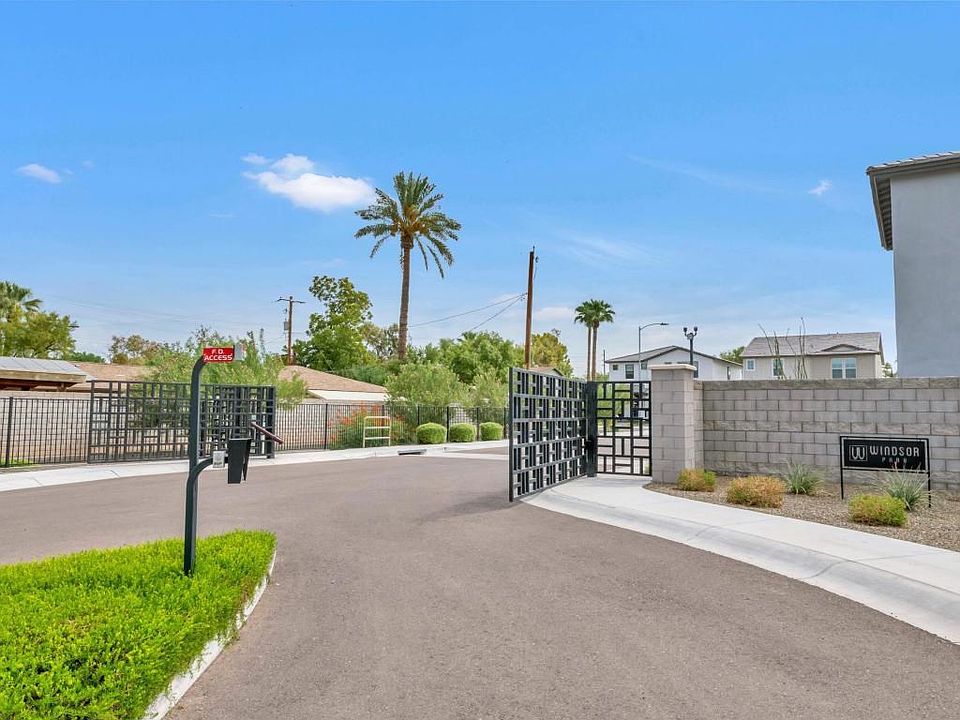 Gated Entrance to Windsor Place