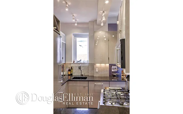 Sold by Douglas Elliman | media 10
