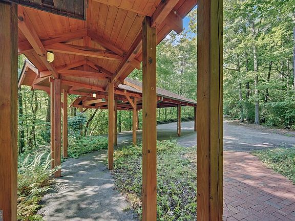 2nd image of 3014 Prather Bridge Rd