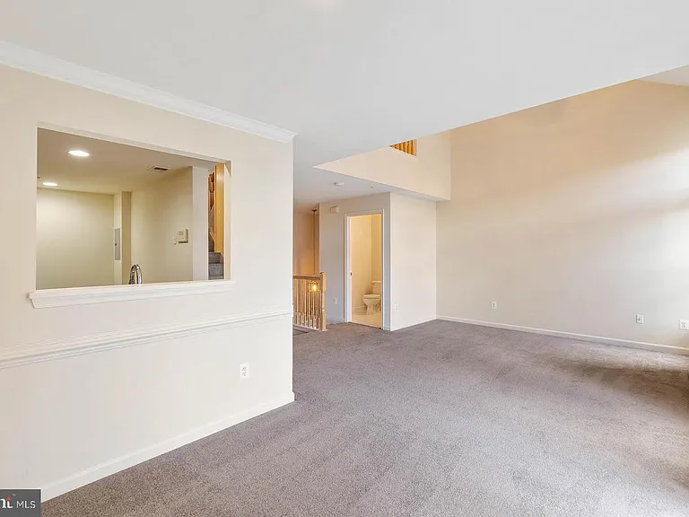 6601 Netties Ln #1803 — Photo 8
