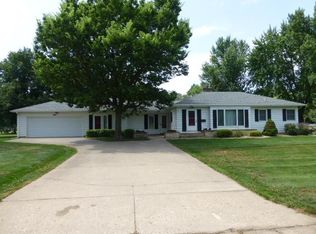 413 W River Dr, New Richmond, WI 54017