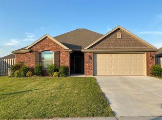 4445 W Wales Dr, Fayetteville, AR 72704
