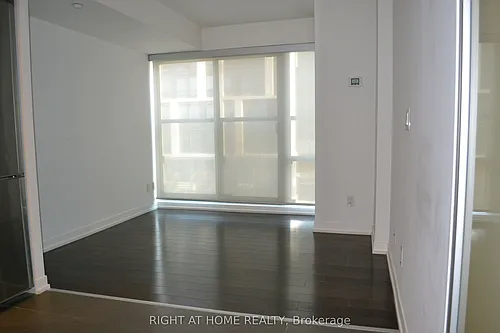 170 Fort York Blvd Photo 1