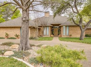 1570 Champions Dr, Rockwall, TX 75087