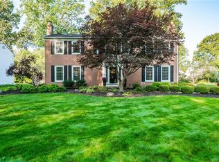 230 Parkview Dr, Avon Lake, OH 44012