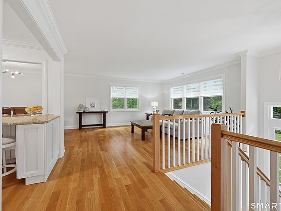 3rd image of 3 Bayberry Drive