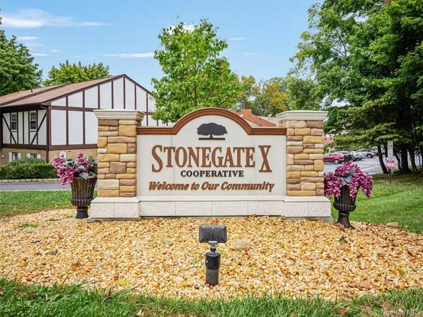 178 Parkside Drive #178, Suffern, NY 10901