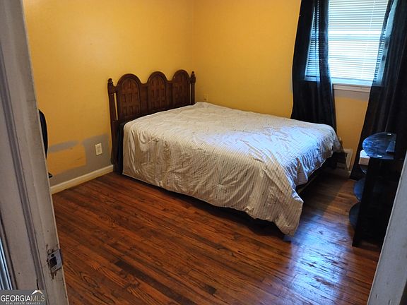 4th image of 2334 Woodcastle Ln