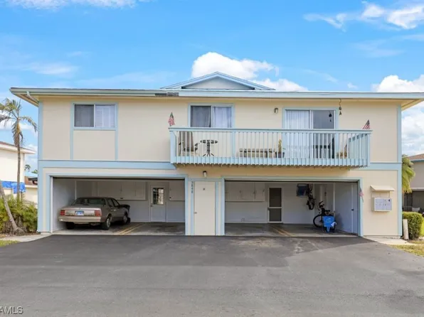 5848 Queen Elizabeth Way APT 2, Fort Myers, FL 33907