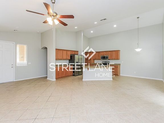 4th image of 4232 E Torrey Pines Ln