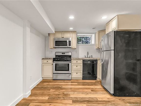 3rd image of 40 Elmwood Ave #2
