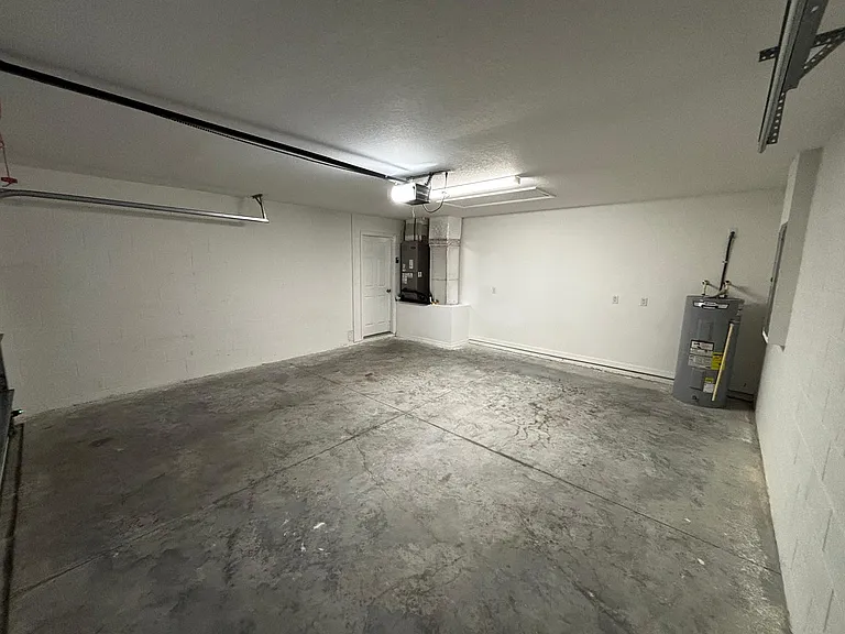 196 Willow Rd — Photo 19