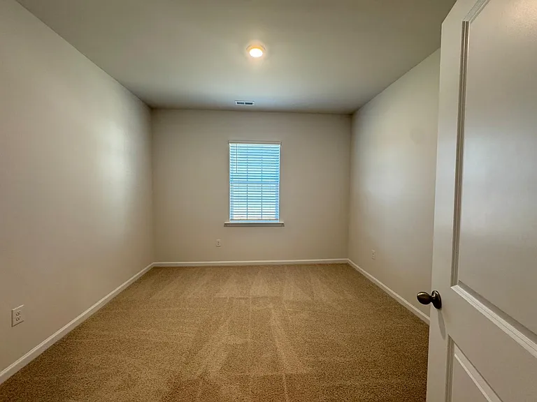198 Moore Creek Dr — Photo 4