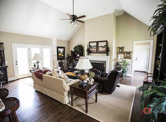 5th image of 3642 Hearthstone Cir