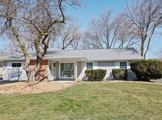 1502 Sequoia Ln, Darien, IL 60561