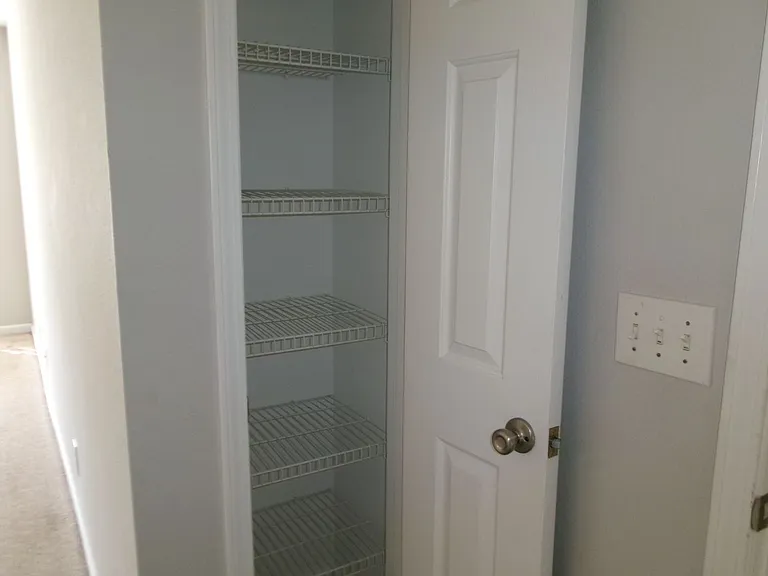 212 McKendree Ln — Photo 10