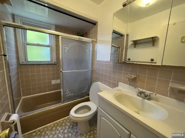 15 Henry Street image 10 of 10