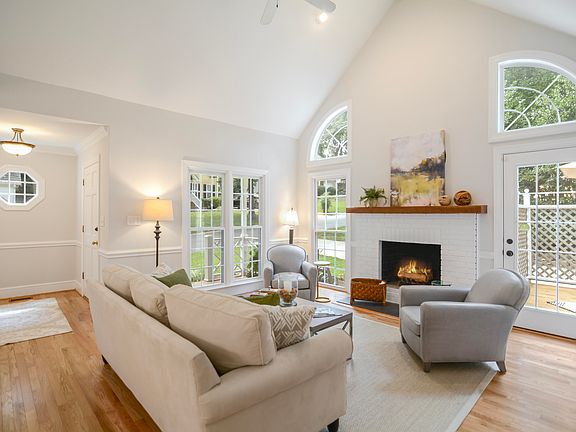 5th image of 2365 Brisbayne Cir