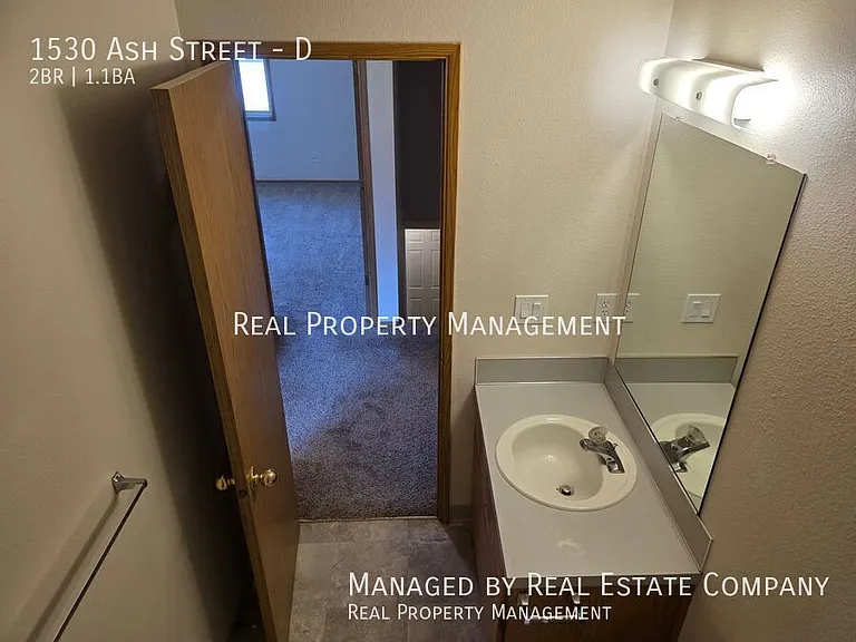 1530 Ash St #D — Photo 16