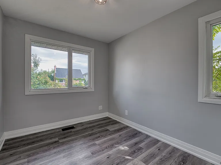 22 Ruskin St #1 — Photo 17