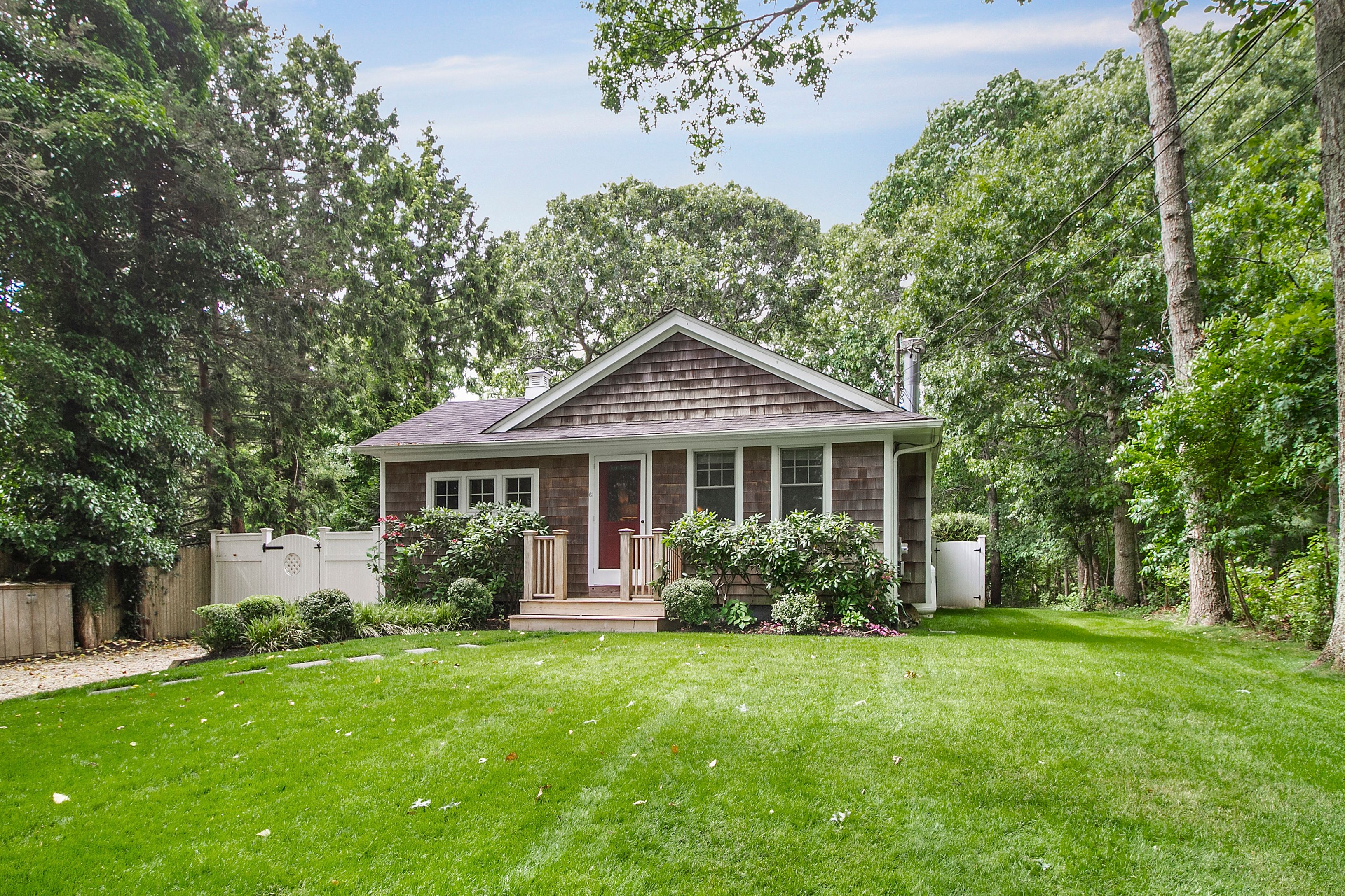 61 Little Fresh Pond Rd in Southampton | Out East